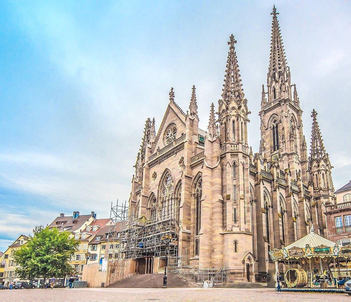 The Church of Saint-Étienne-le-Vieux: A Timeless Gothic Landmark